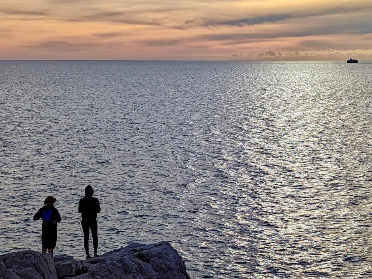 Vue Mer Le Panoramique Vieux-Port De Марсилия Екстериор снимка