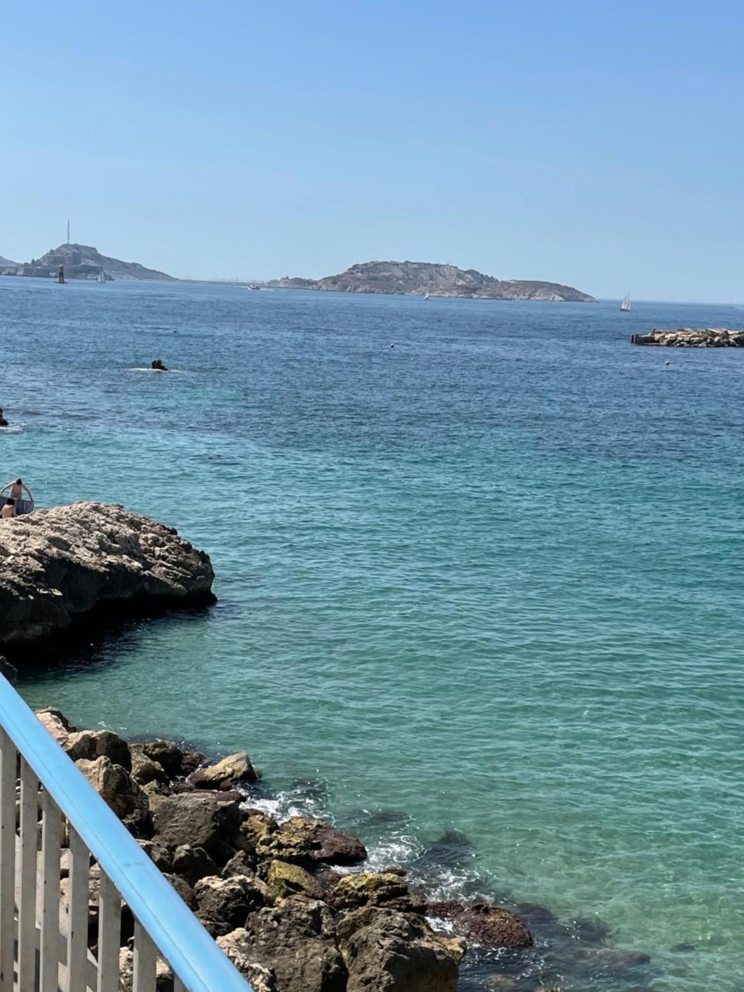 Vue Mer Le Panoramique Vieux-Port De Марсилия Екстериор снимка
